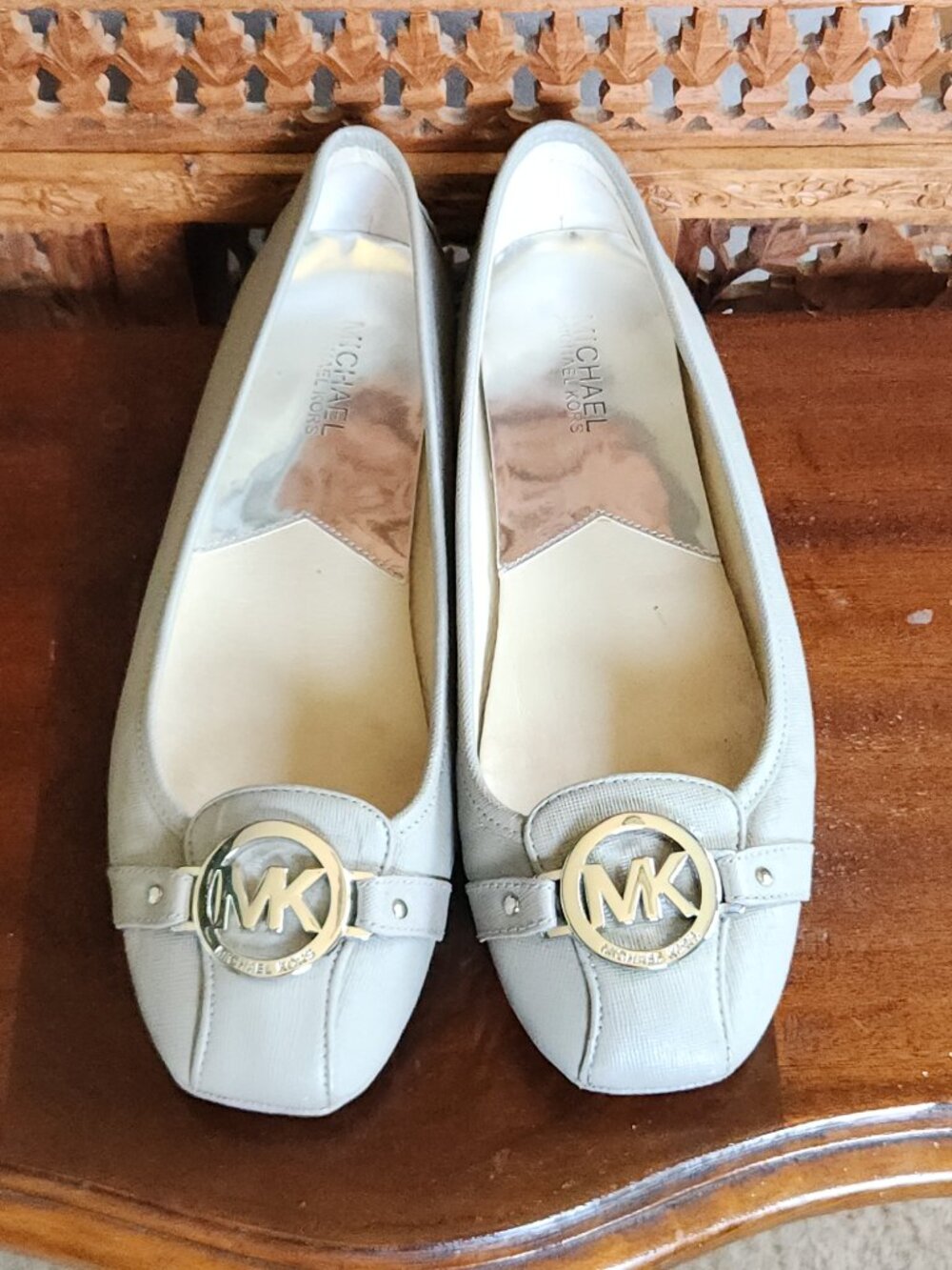 Michael - Michael Kors Fulton Moc Saffiano Leather Flats in Gray - Picture 2 of 9